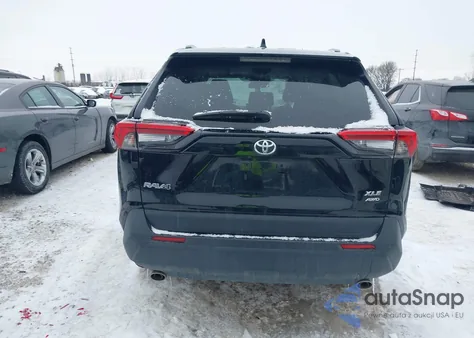 2025 Toyota Rav4 Xle z USA, uszkodzony, nr VIN 2T3P1RFV2SW563682